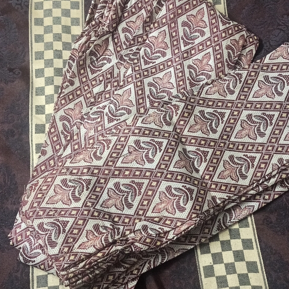 Curtains - Picture 3 of 5